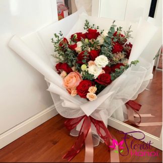 Birthday mix rose bouquet delivery Hanoi